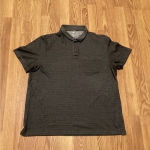 Men’s Van Heusen flex size XL short sleeve color dark gray neck collared